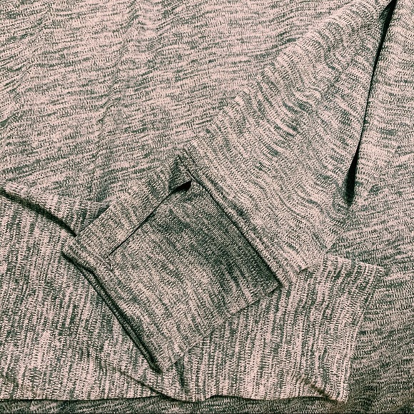 gray running top - Picture 3 of 4